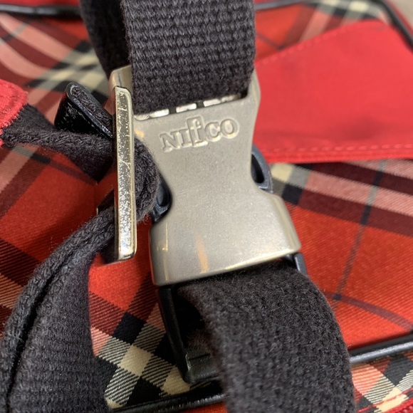 ❤️❤️Sold❤️❤️Burberry blue label canvas beltbag/body bag - Picture 16 of 16